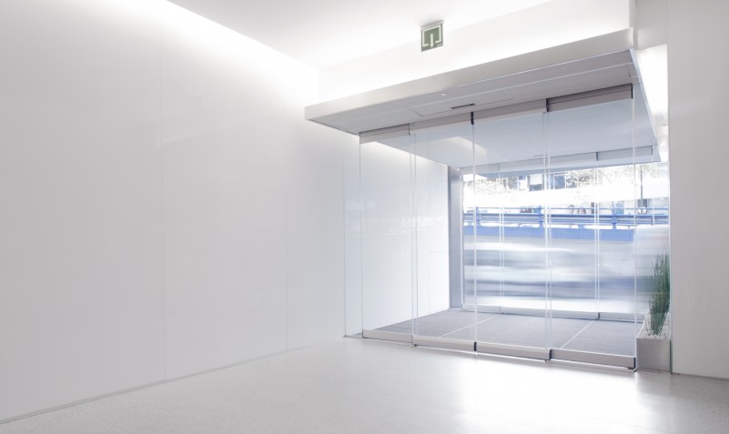 Galería de Cortinas para dividir espacios: Hacia una arquitectura fluida y  adaptable - 4